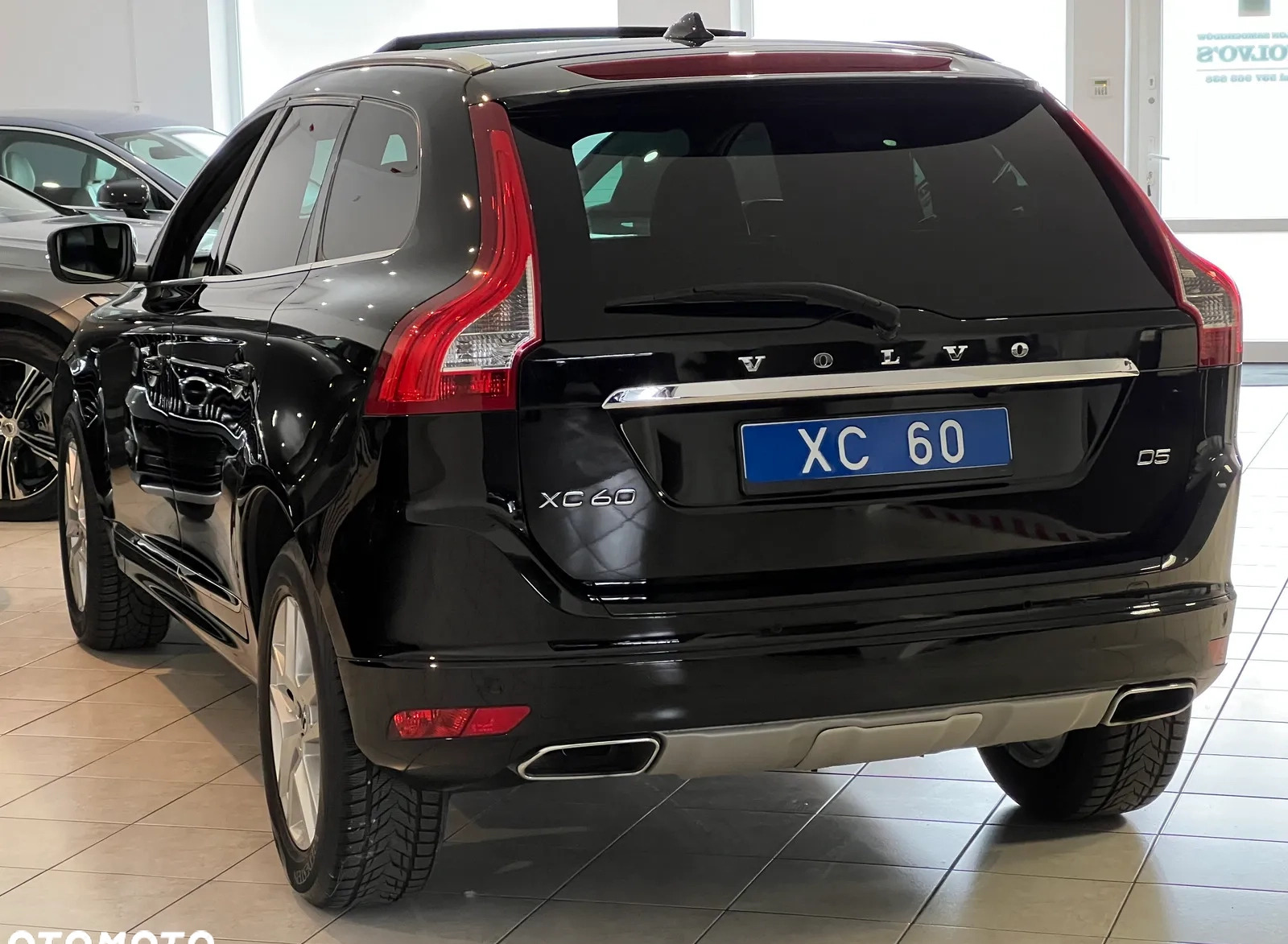 Volvo XC 60 cena 119900 przebieg: 162000, rok produkcji 2016 z Tuchów małe 497